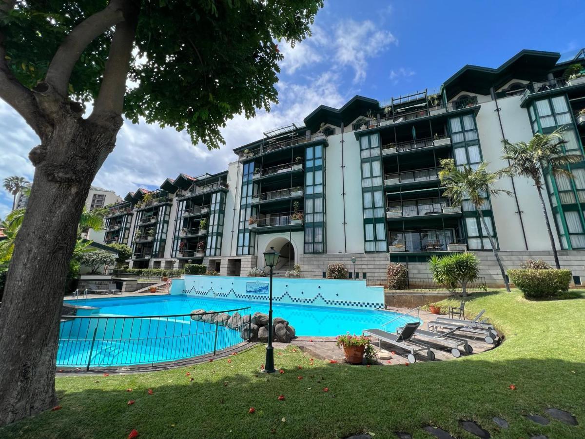Ferienwohnung Luxury Oceanfront At Reid'S Gardens Funchal  Exterior foto
