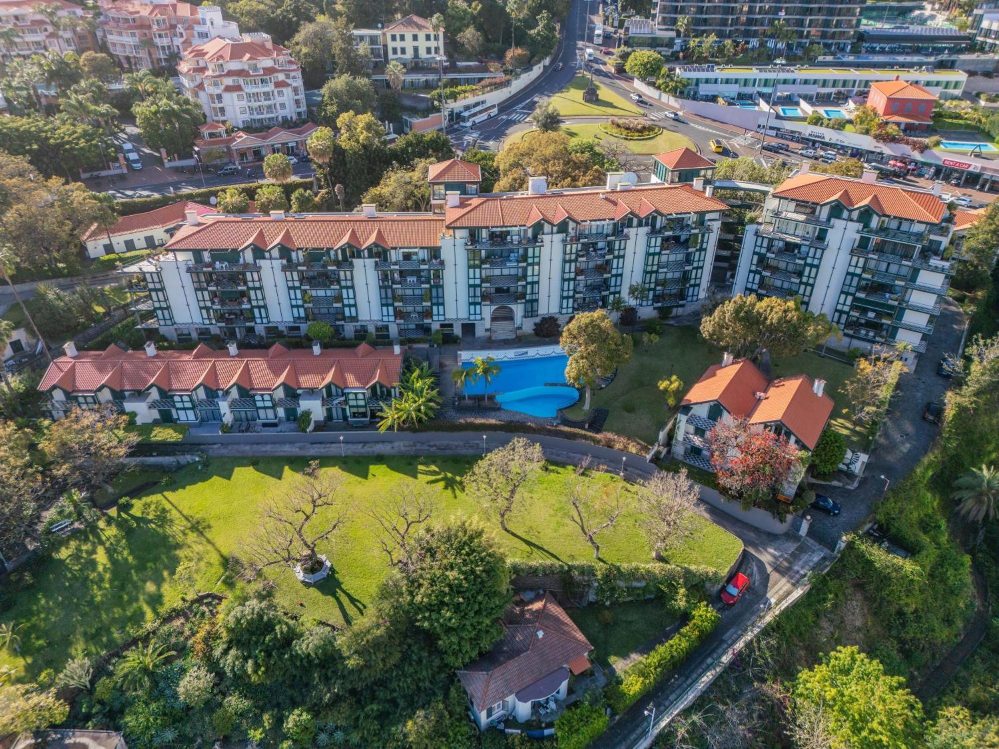 Ferienwohnung Luxury Oceanfront At Reid'S Gardens Funchal  Exterior foto